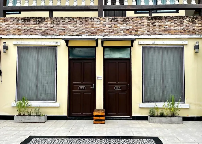 October Hostel Chiangmai เชียงใหม่